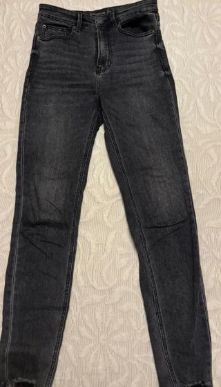 Pantalón vaquero Stradivarius negro Talla S