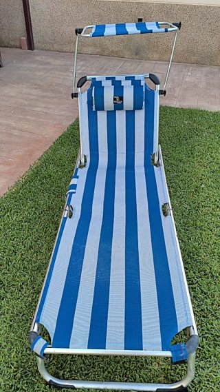 Hamaca de playa/piscina azul y blanca