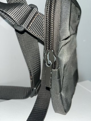 Bandolera Lacoste Gris