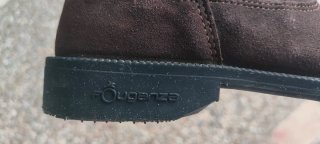 Botas bajas y polainas para equitación.