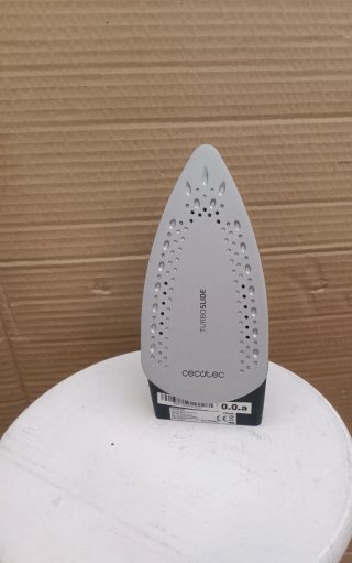 Plancha de viaje Cecotec