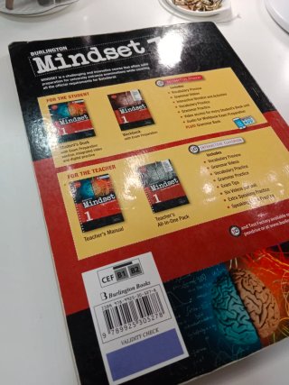 Libro de inglés student's book catalán 1rBATX