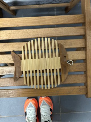 Salvamanteles de madera diseño pez
