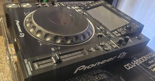 Pioneer CDJ-2000NXS2