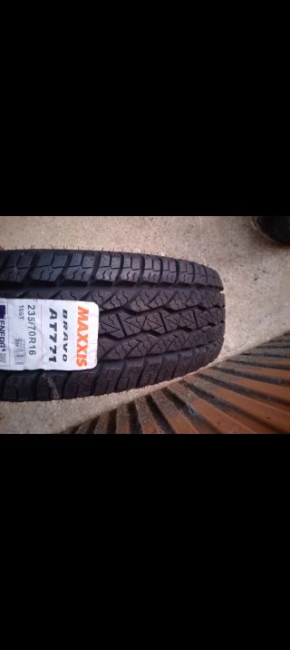 235/70R16 106T Maxxis Bravo AT771
