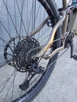 Bicicleta Montaña, suspensión RockShox.