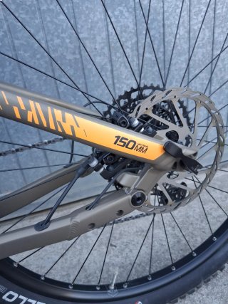 Bicicleta Montaña, suspensión RockShox.