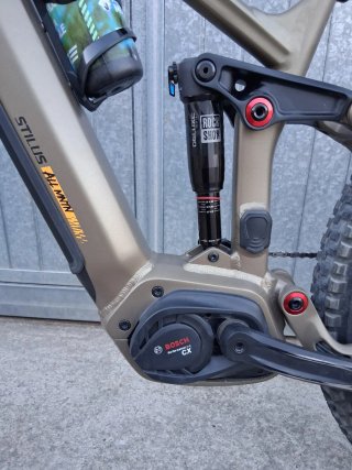 Bicicleta Montaña, suspensión RockShox.