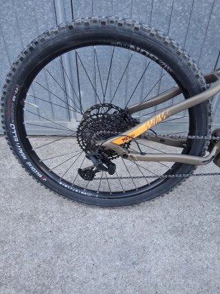Bicicleta Montaña, suspensión RockShox.