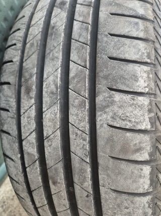 Neumáticos 225/55 R17 Bridgestone