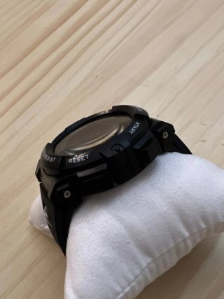 Reloj LAVAREDO digital para hombre
