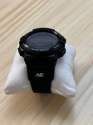 Reloj LAVAREDO digital para hombre