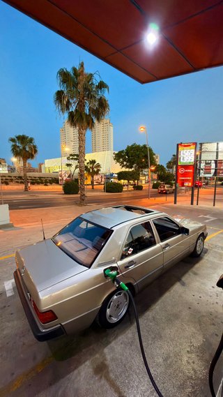 Mercedes-Benz W201 1989