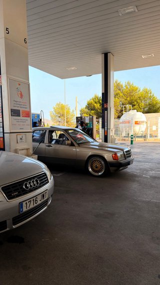 Mercedes-Benz W201 1989