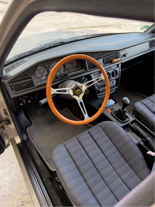 Mercedes-Benz W201 1989
