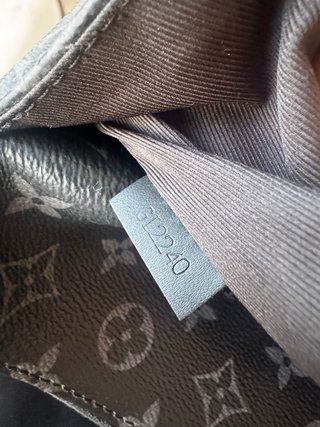 Bolso Louis Vuitton District MM Negro/Gris