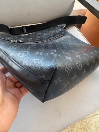 Bolso Louis Vuitton District MM Negro/Gris