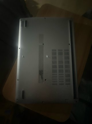 Portátil Acer Aspire 5 i3 táctil roto solo pone ra