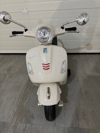 Moto Eléctrica Infantil Estilo Vespa