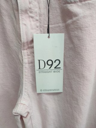 Pantalón Stradivarius rosa talla 36