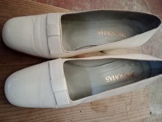 Zapatos de tacón Pronovias blancos talla 36