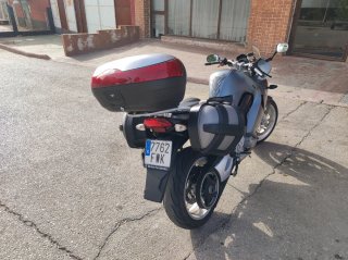 BMW F800ST gris sport-touring