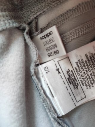 Chaqueta, sudadera Adidas cremallera con Capucha