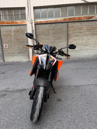 KTM 1290 Super Duke R EVO