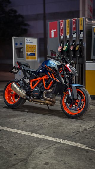 KTM 1290 Super Duke R 2024 Full Pack