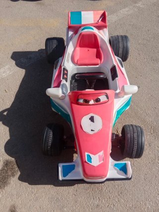 Coche de carreras infantil