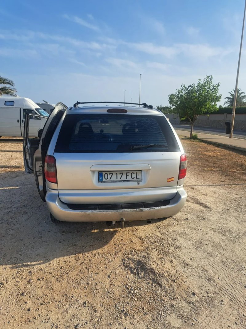 Chrysler Voyager 2006 - foto 1