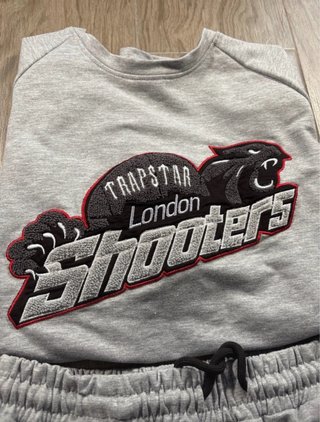 Conjunto Trapstar Shooters S Camiseta y Pantalón