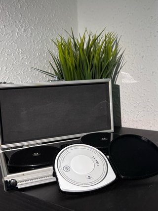 Pack PSP con 5 juegos y accesorios