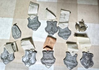 Colección Medallas Insignias Religiosas antiguas