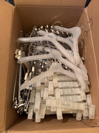 Lote 2 Cajas Perchas Niños Transparentes