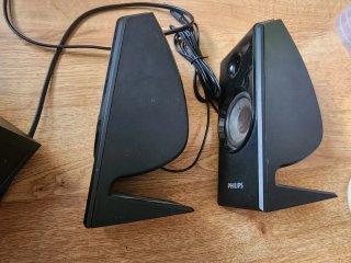 Altavoces Philips SPA4355 2.1 con Subwoofer