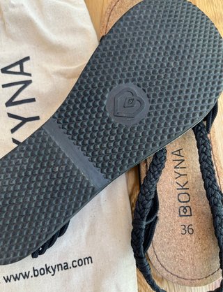 Sandalias Bokyna Soulmate negras talla 36