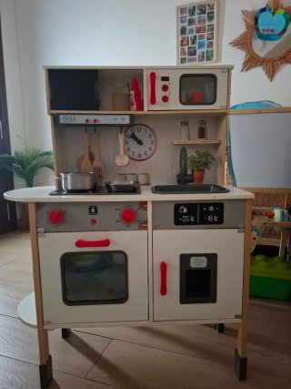 Cocinita de madera infantil