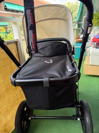 Bugaboo Cameleon 3 Plus Chasis Negro Capota Rosa