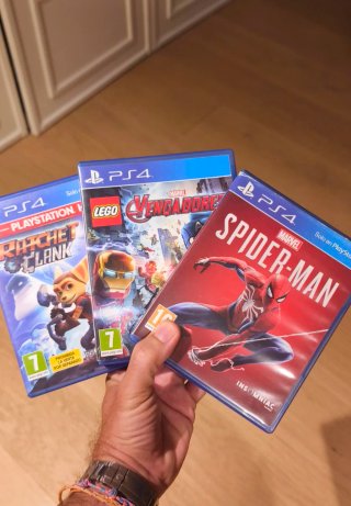 PS4 Slim 1TB Negra