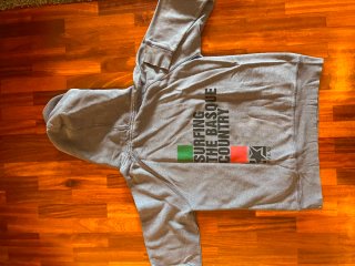 Sudadera Surfing The Basque