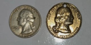 Lote varios: Billete + moneda y Token + regalo