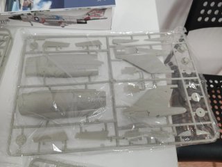 Kitty Hawk 1/48 F-101B Voodoo