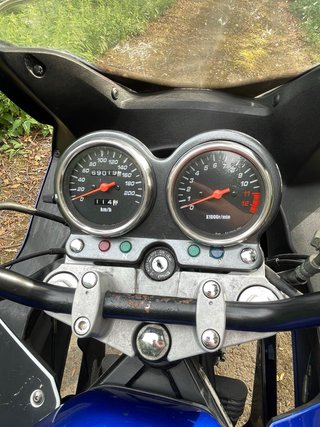 Suzuki GS500F 2004