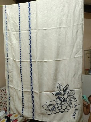 Foulard Desigual Blanco con Hilos Brillantes y Azu