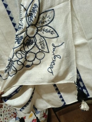 Foulard Desigual Blanco con Hilos Brillantes y Azu