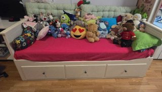 Cama -  HEMNES con 3 cajones y 2 colchones (IKEA)