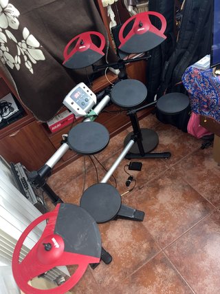 Batería electrónica ideal para practicar en casa