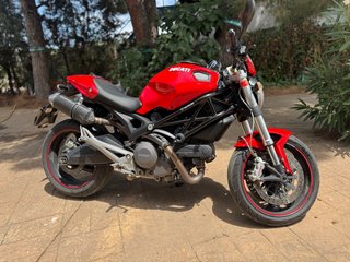 Ducati Monster 696+ 29000km IMPECABLE