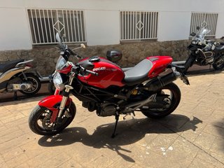 Ducati Monster 696+ 29000km IMPECABLE
